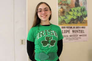  Student wearing green t-shirt
